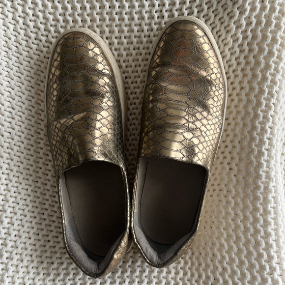 Gold bronze Snake print JSlides - Picture 1 of 3